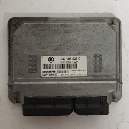ŠKODA FABIA ECU / 047906033C / 5WP44199 07 / SIMOS 3PA / SIEMENS