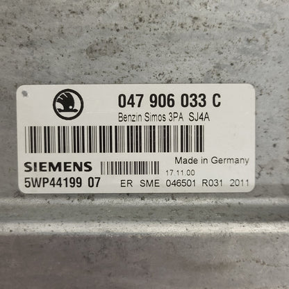 ŠKODA FABIA ECU / 047906033C / 5WP44199 07 / SIMOS 3PA / SIEMENS