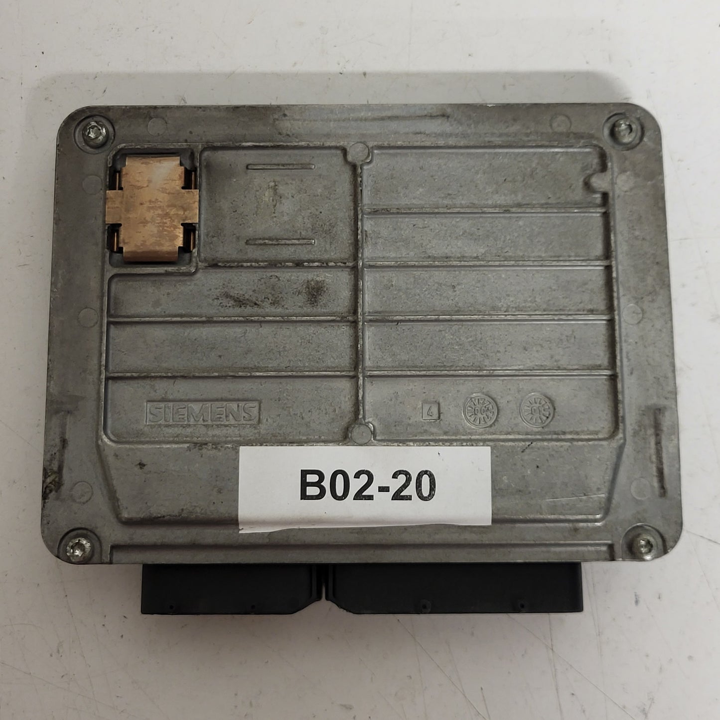 ŠKODA FABIA ECU / 047906033C / 5WP44199 07 / SIMOS 3PA / SIEMENS