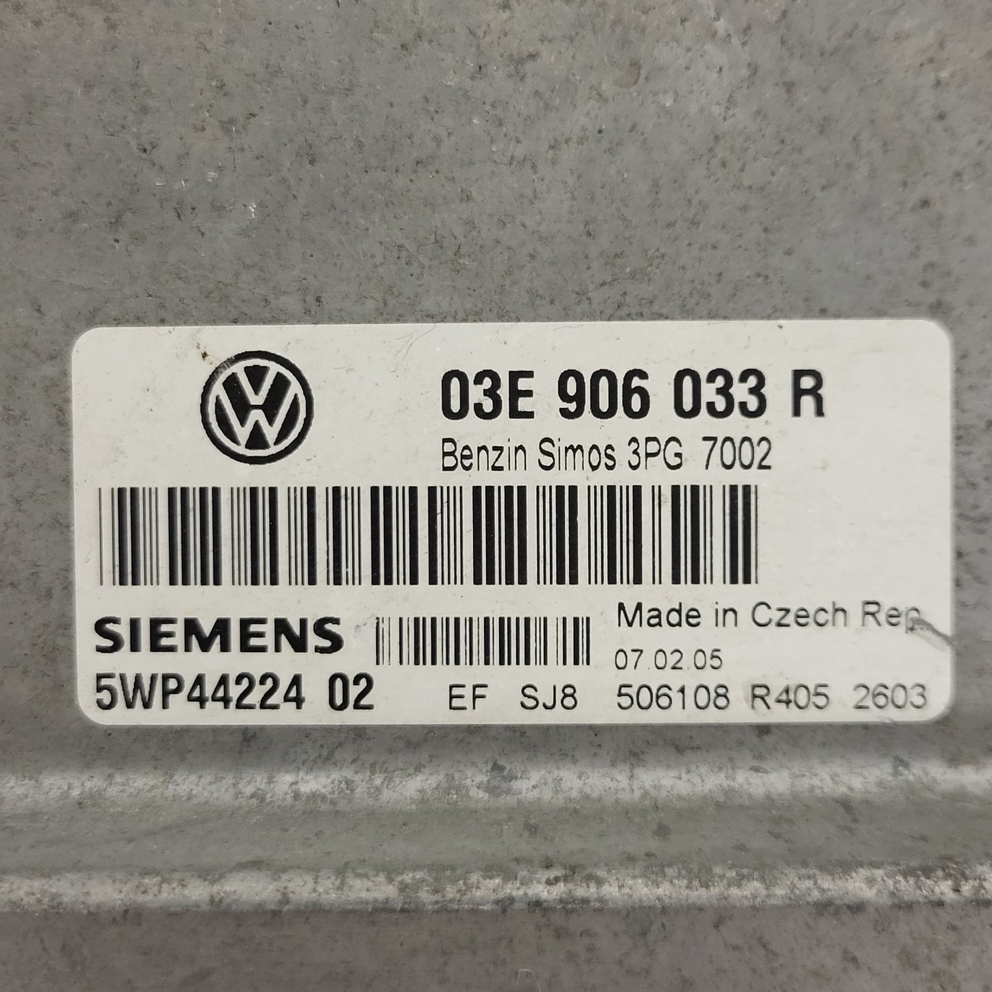 VW POLO SEAT IBIZA ECU / 03E906033R / 5WP44224 02 / 3PG 7002 / 03E906033 SIEMENS