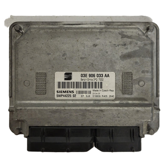 SEAT IBIZA ECU / 03E906033AA  / 5WP44225 02 / SIMOS 3PG / SIEMENS