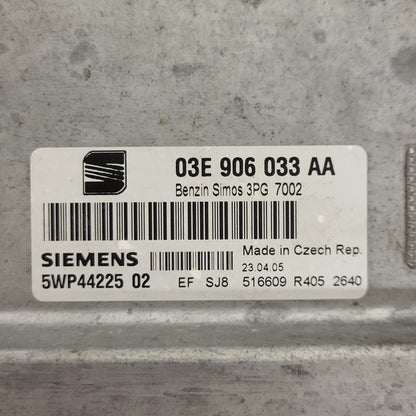 SEAT IBIZA ECU / 03E906033AA  / 5WP44225 02 / SIMOS 3PG / SIEMENS