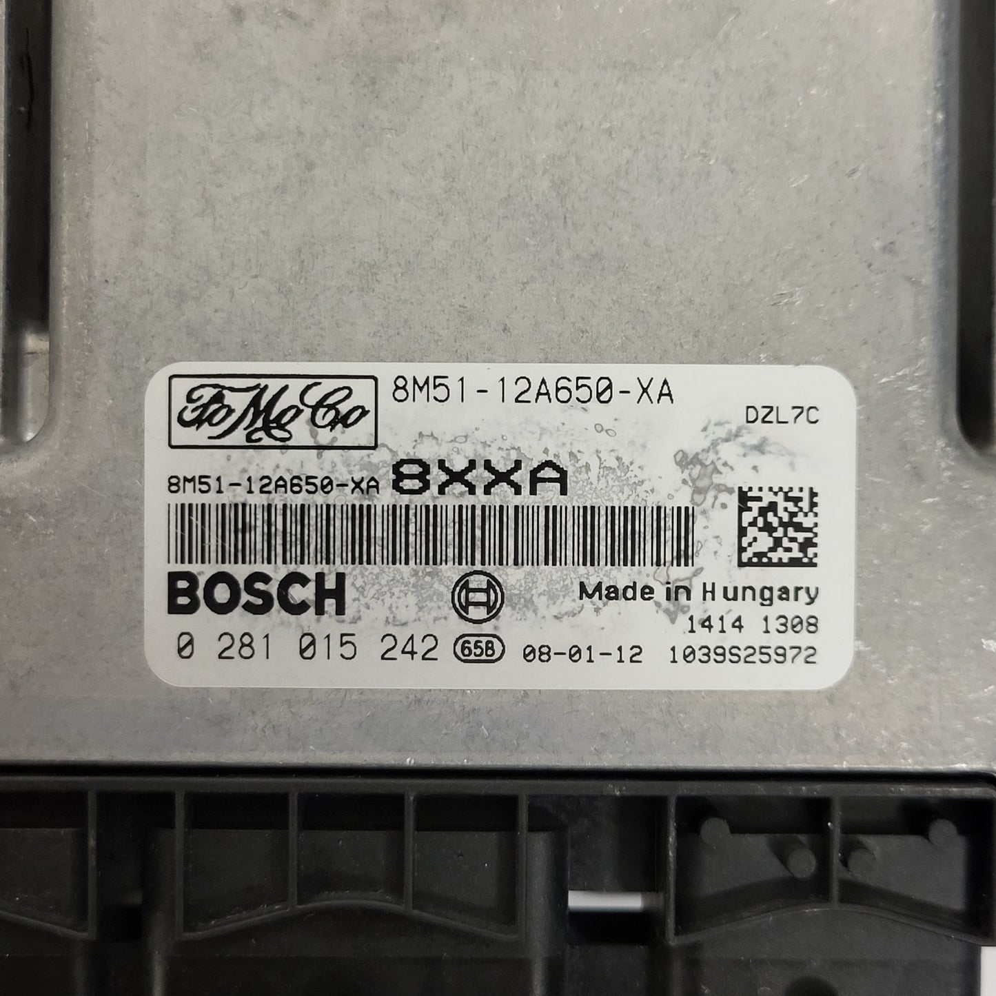 FORD FOCUS ECU / 8M51-12A650-XA / 0281015242 / 8XXA / DZL7C / BOSCH