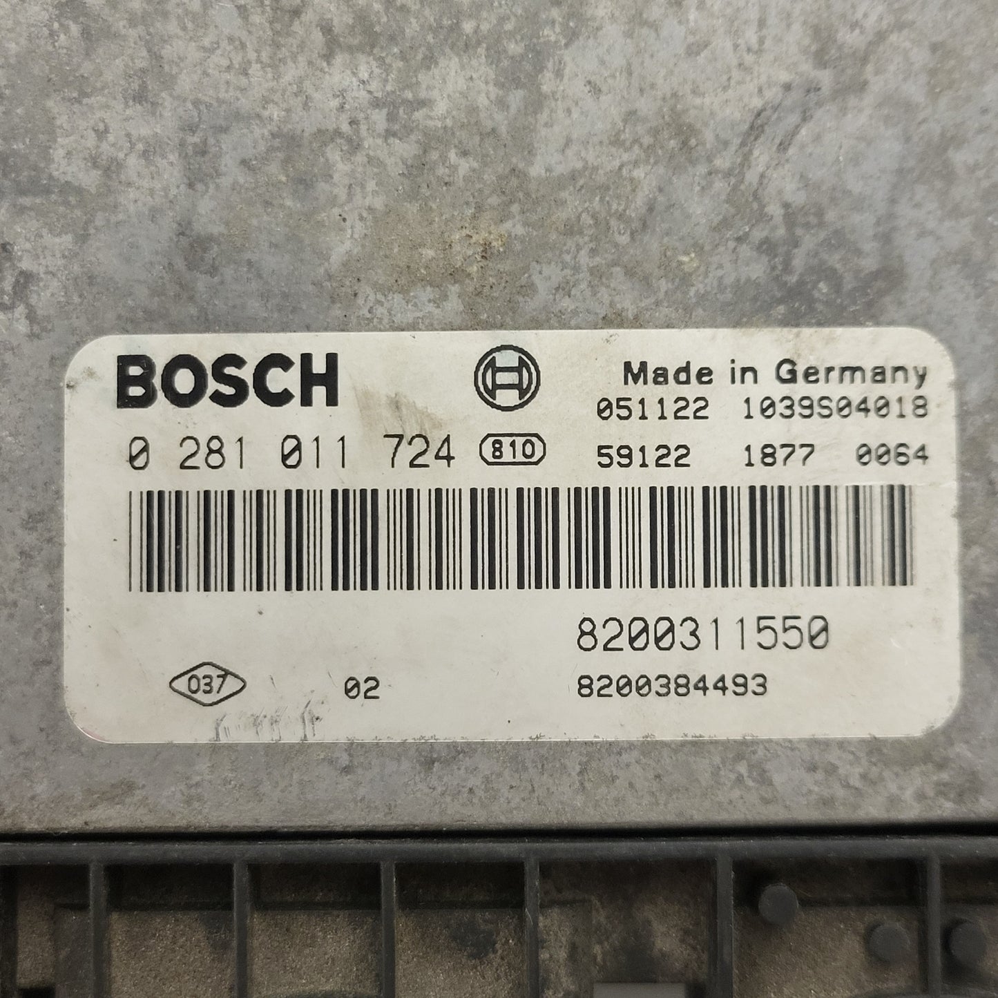RENAULT ESPACE ECU / 0281011724 / 8200311550 / 8200384493 / BOSCH