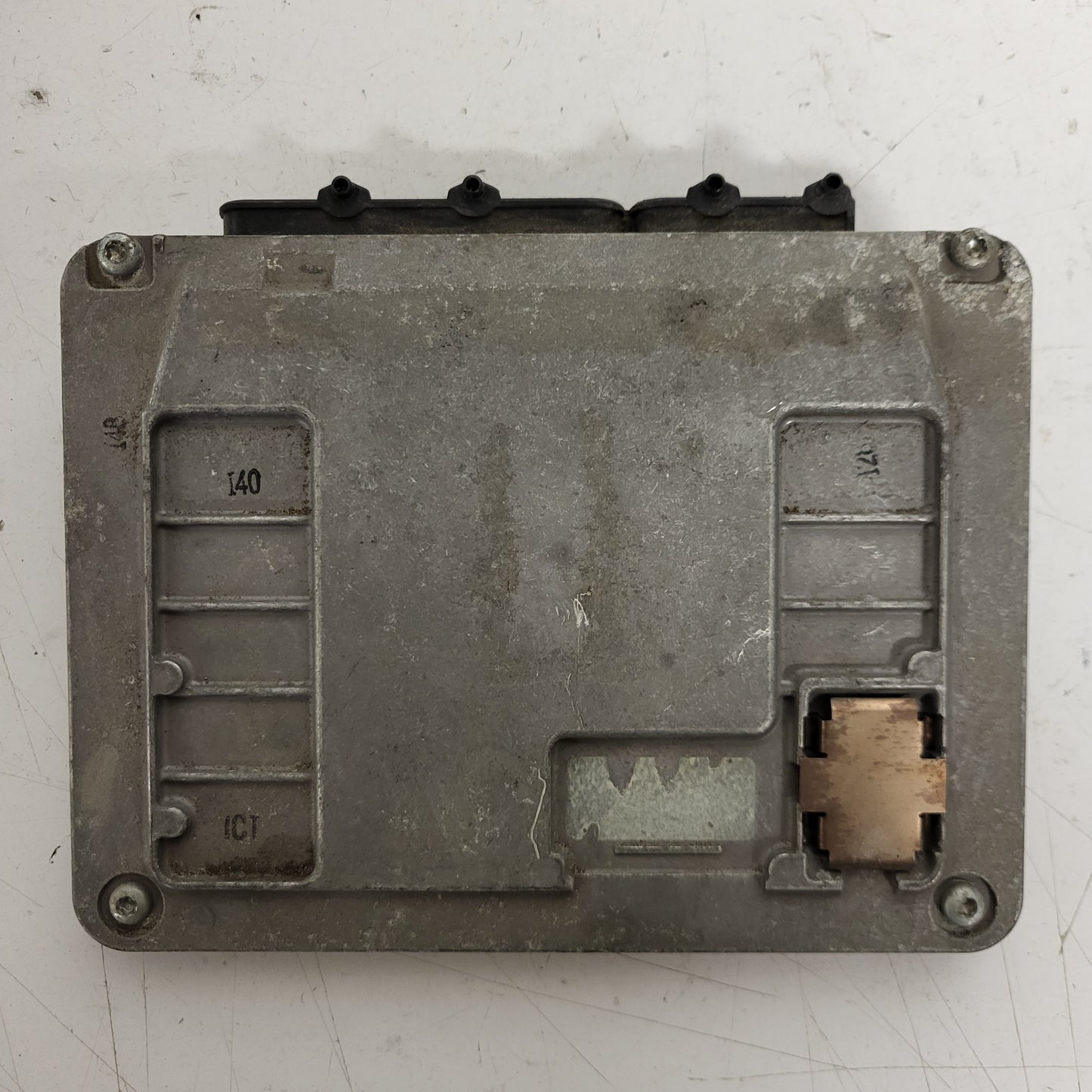 VW ECU / 03D906023Q / 5WP40841 04 / SIMOS 9.1 / SIEMENS