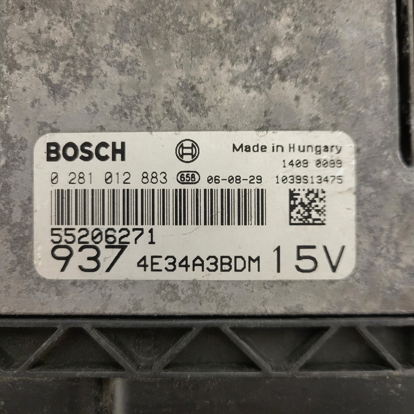 ALFA GT 1.9 JTD ECU / 0281012883 / 55206271 / BOSCH