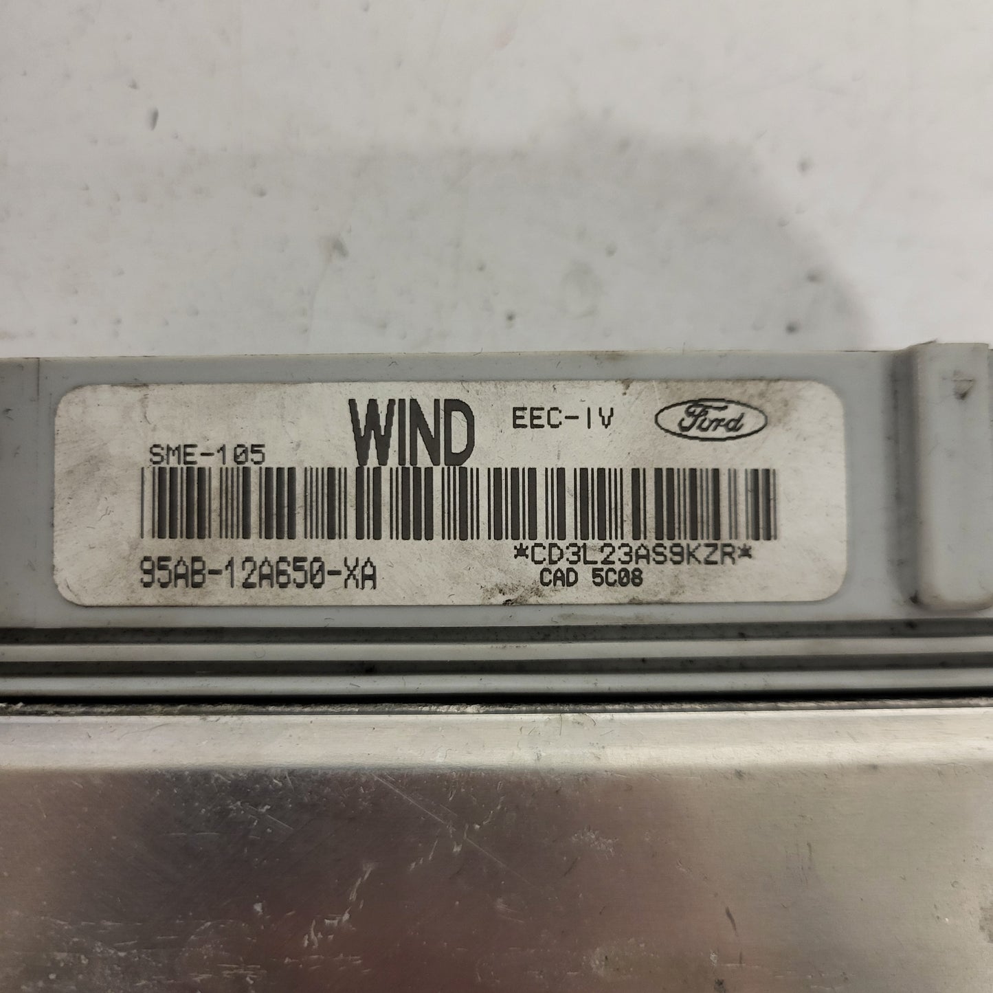FORD ESCORT ECU / 95AB-12A650-XA / 96AB12A650XA / SME-105 / WIND / EEC-IV