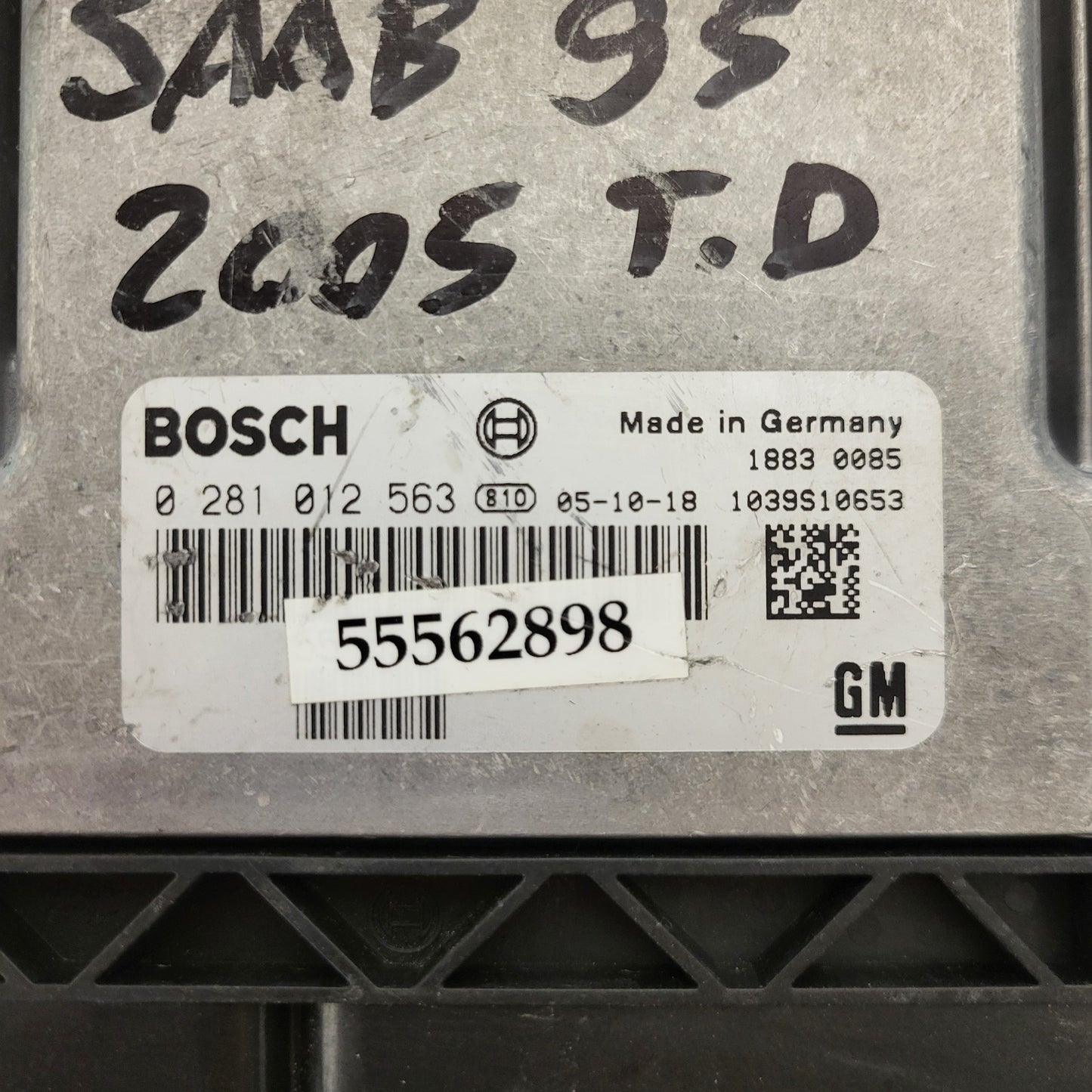 SAAAB 9-5 ECU / 0281012563 / 55562898 / BOSCH