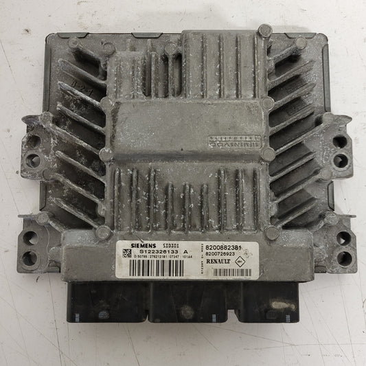 RENAULT LAGUNA 3 ECU / S122326133 / S122326133A / 8200882381 / 8200726923 SID301
