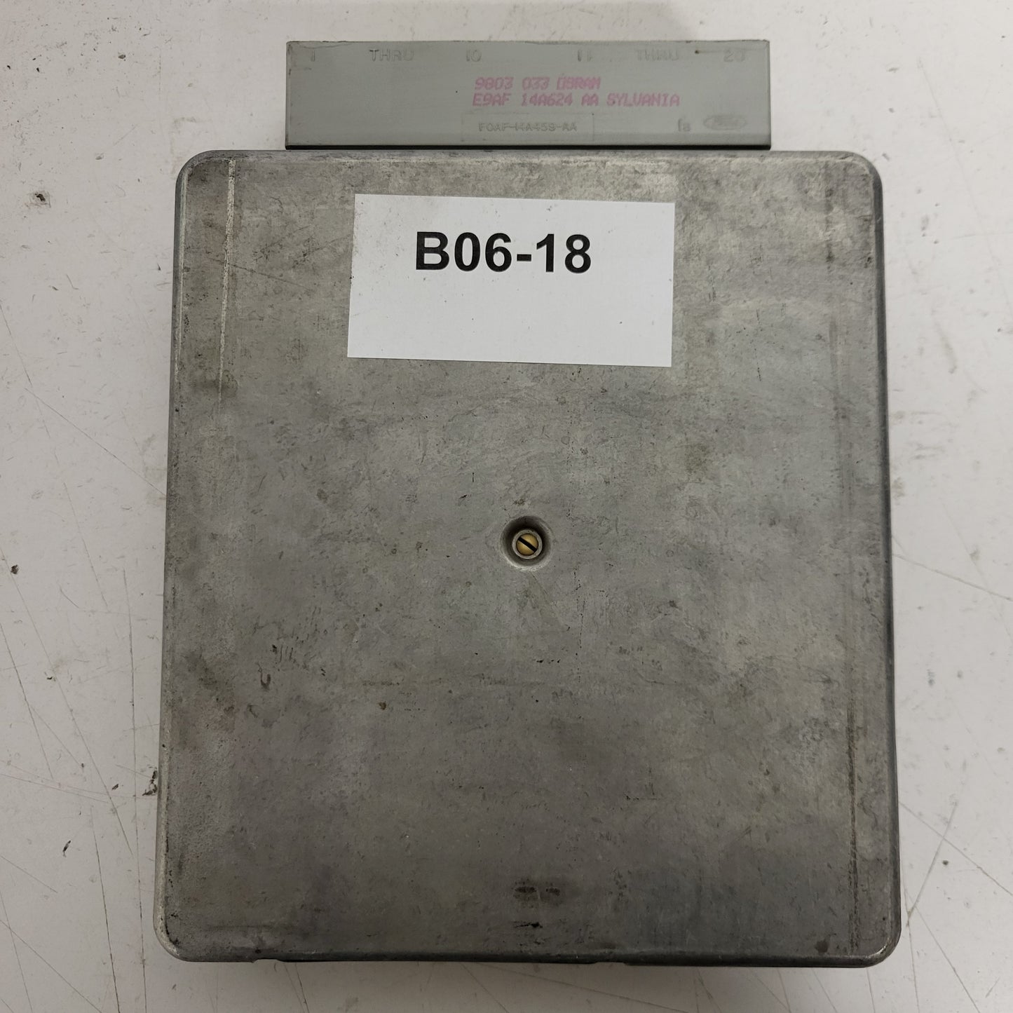 Ford ECU / 98FB-12A650-PA / LPE-627 / SLOB / 98FB12A650PA / EEC-V