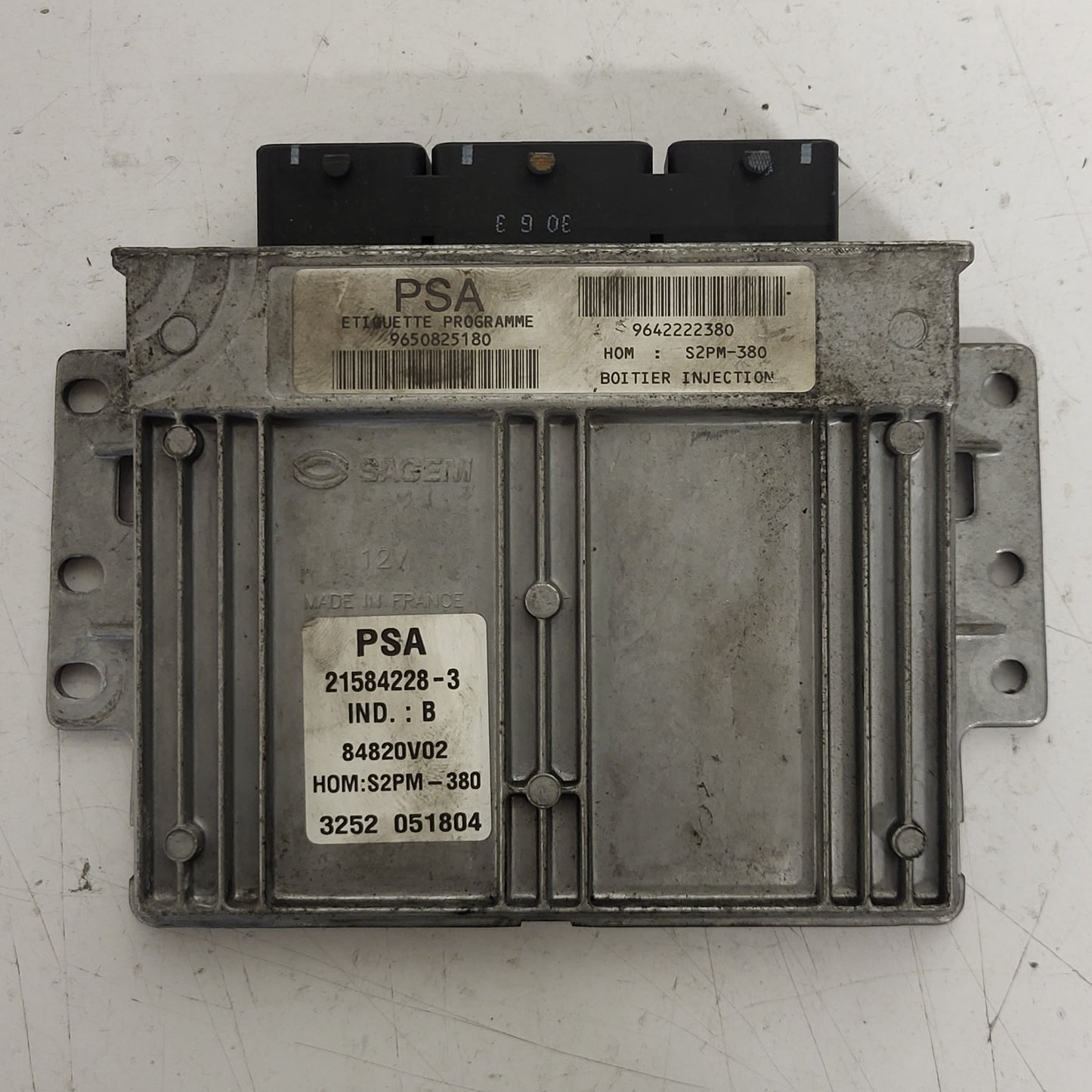 PEUGEOT CITROEN ECU / 21584228-3 / 9650825180 / 9642222380 / S2PM-380 / SAGEM