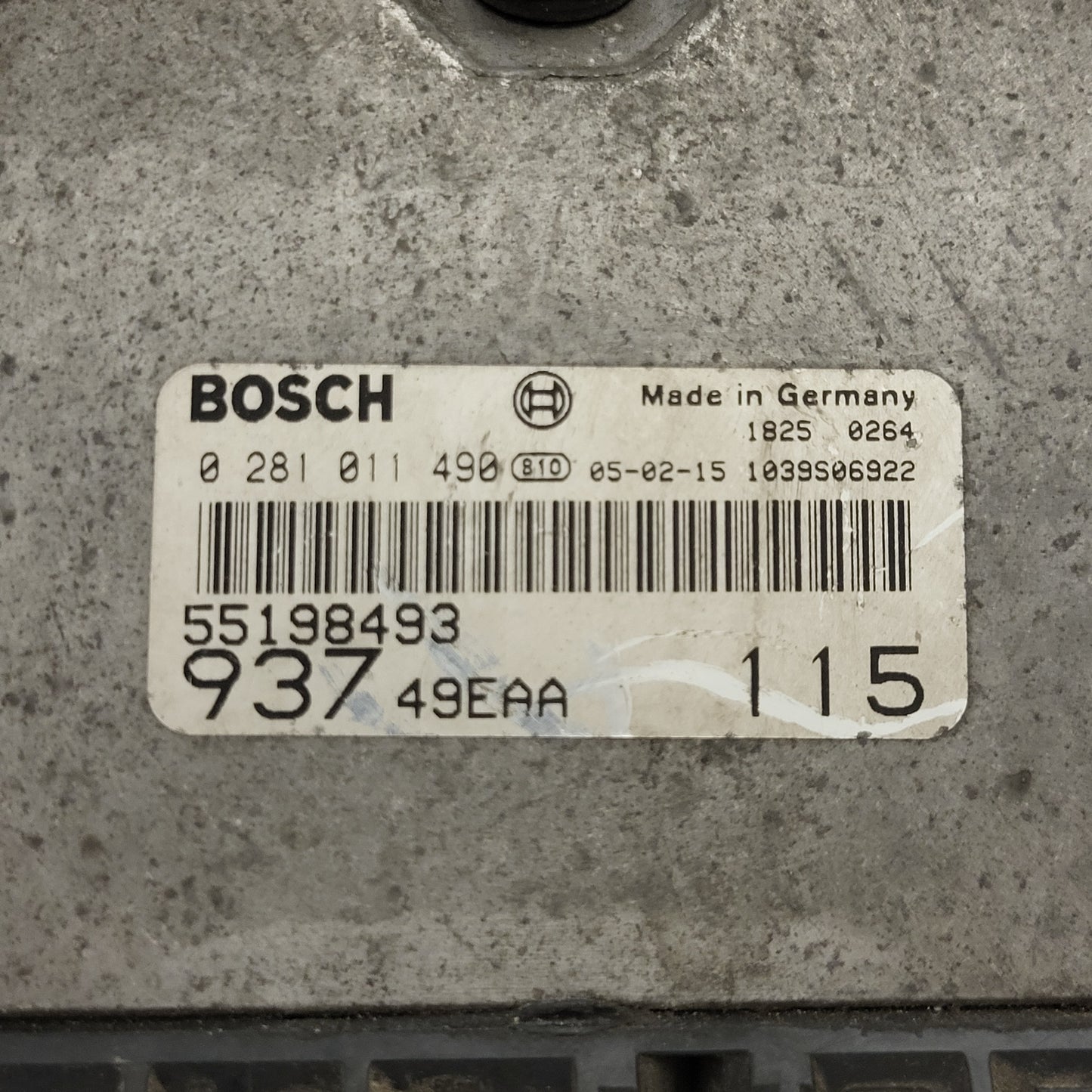 ALFA ROMEO 147 1.9 ECU / 0281011490 / 55198493 / BOSCH