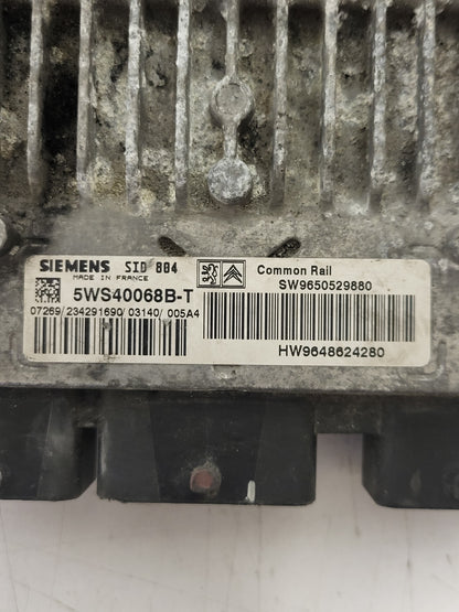 CITROEN C3 ECU / 5WS40068B-T / SW9650529880 / HW9648624280 / SID804 SIEMENS - B08-05 - 2
