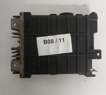 VW VOLKSWAGEN POLO 1.0 ECU / 0261200253 / 030906026A / BOSCH