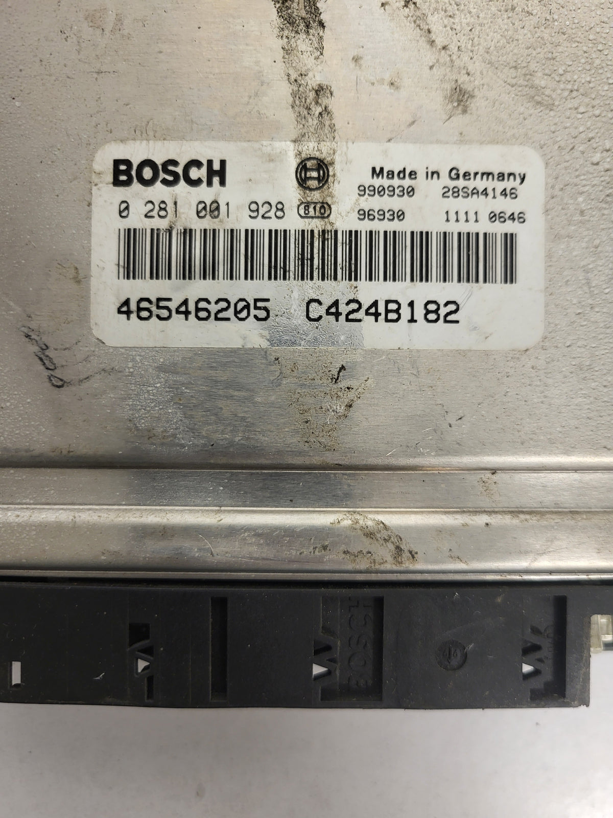 Fiat BRAVO ECU / 0281001928 / 46546205 / C424B182 / BOSCH - B08-22 - 2
