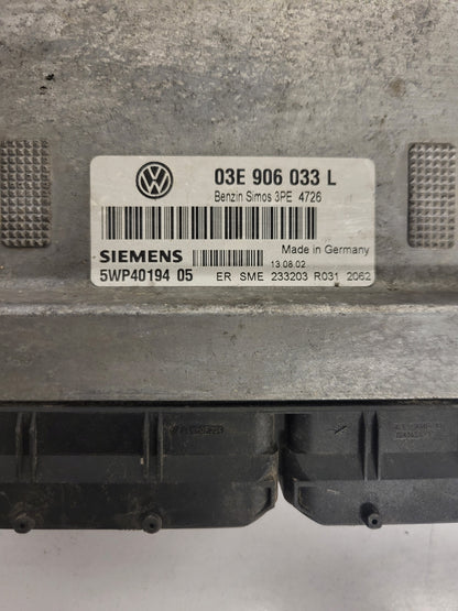 VW POLO ECU / 03E906033L / 5WP40194 05 / SIMOS 3PE / BOSCH