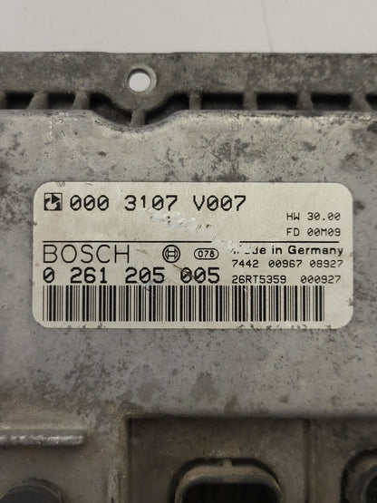 SMART FORTWO ECU / 0261205005 / 0003107V007 / BOSCH - B09-01 - 2