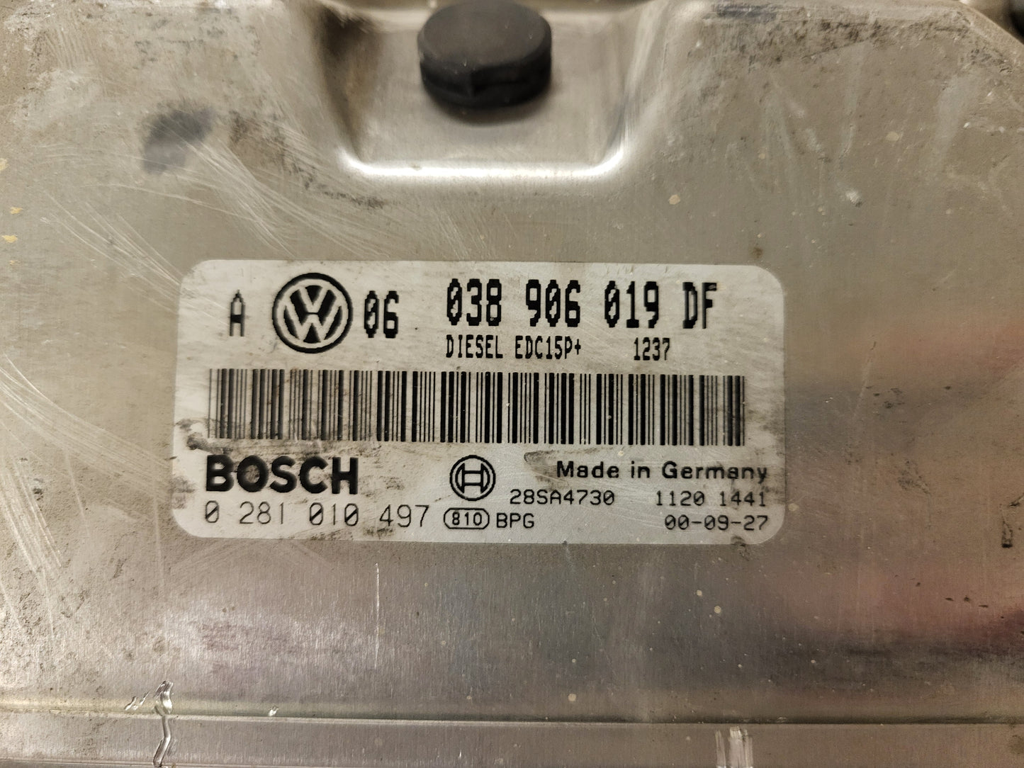 VW ŠKODA VAG ECU / 038906019DF / 0281010497 / EDC15P+ / 28SA5043 / 038906019
