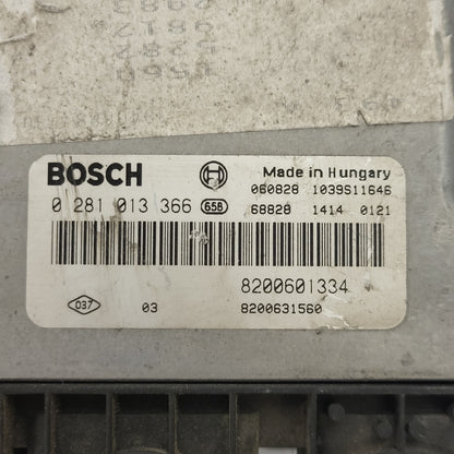 Renault Megane Scenic ECU / 0281013366 / 8200601334 / 8200631560 / BOSCH - B09-12 - 2
