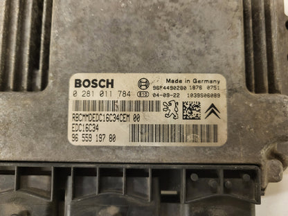 PEUGEOT CITROEN ECU / 0281011784 / 9655919780 / 9654490280 / EDC16C34 / BOSCH