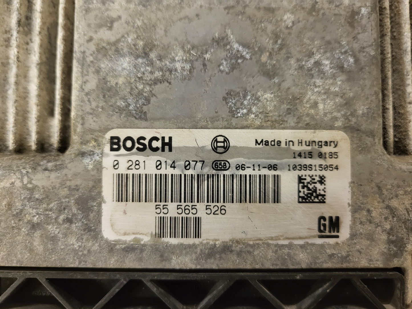 SAAB ECU / 0281014077 / 55565526 / BOSCH