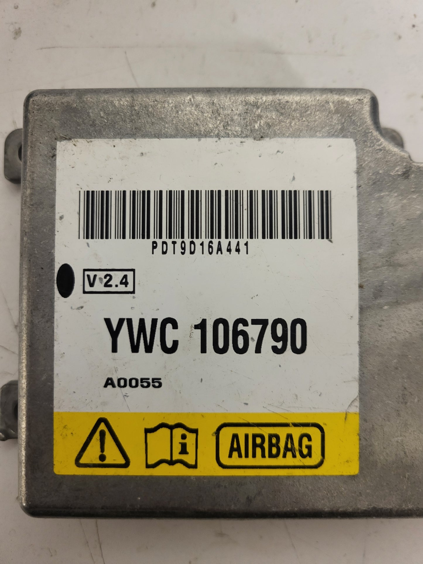 ROVER 75 ECU MODULE / YWC106790 / YWC 106790 / C2.4