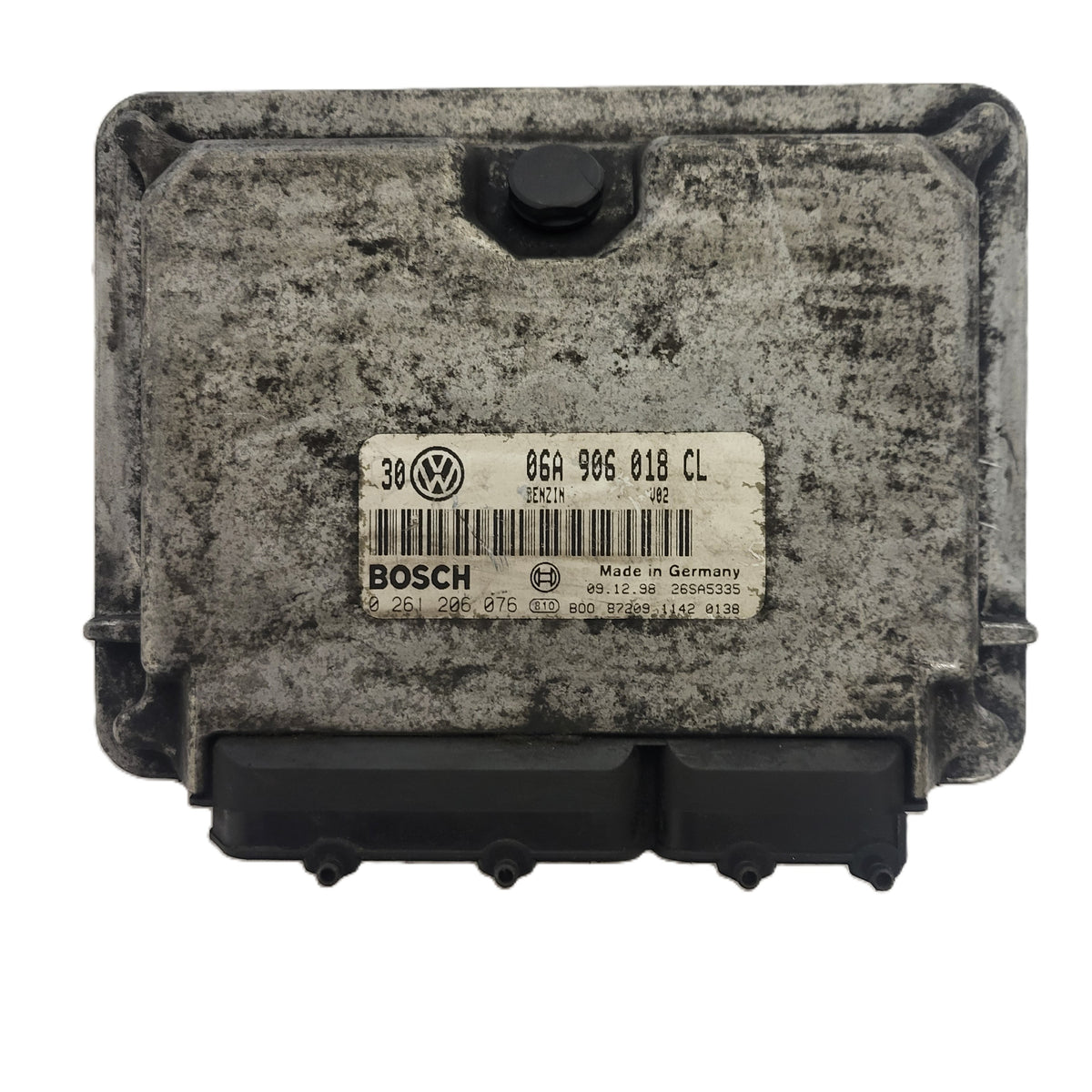 VW GOLF ECU / 06A906018CL / 0261206076 / BOSCH - B11-14 - 1