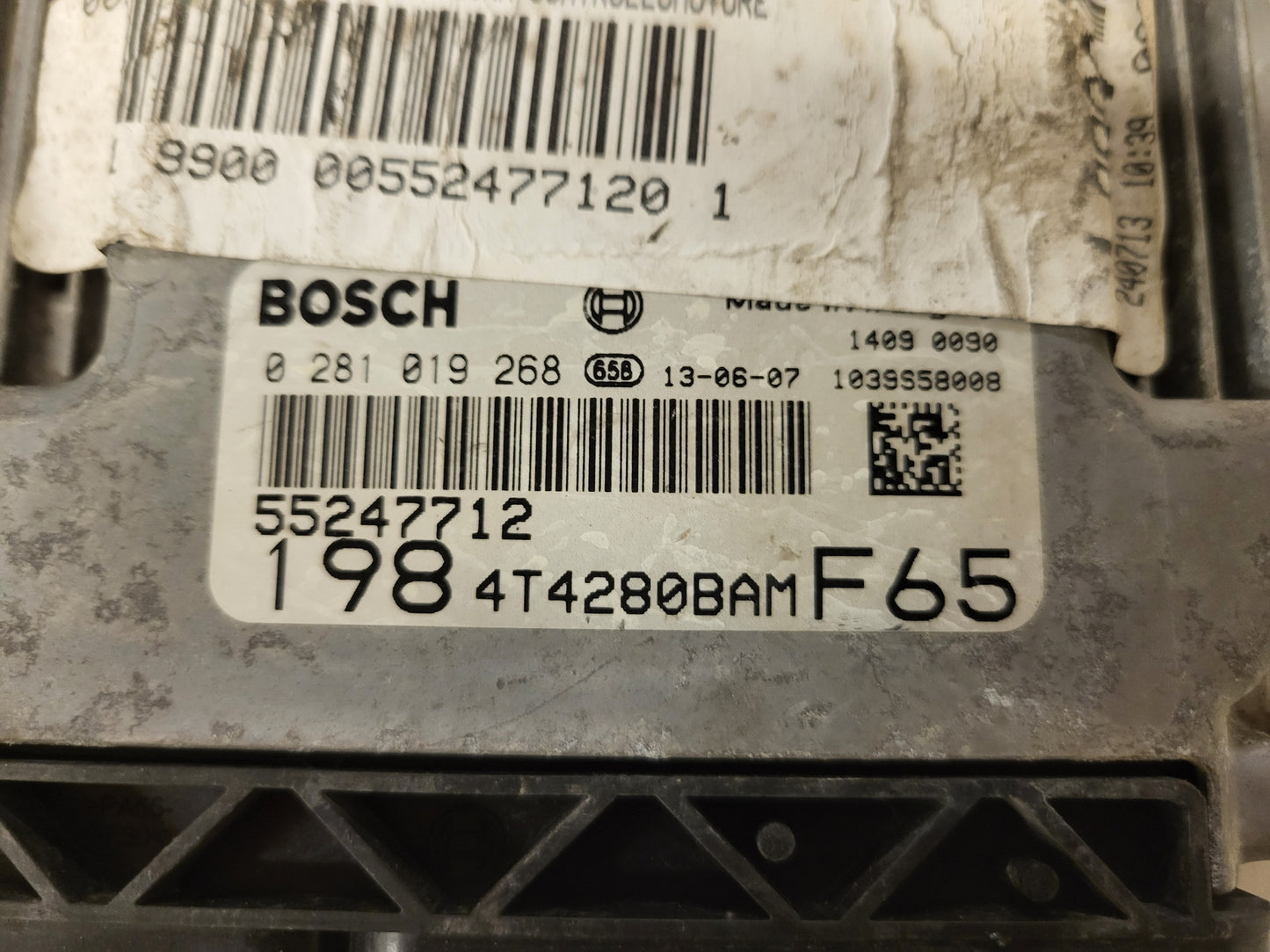 FIAT BRAVO ECU / 0281019268 / 55247712 / BOSCH