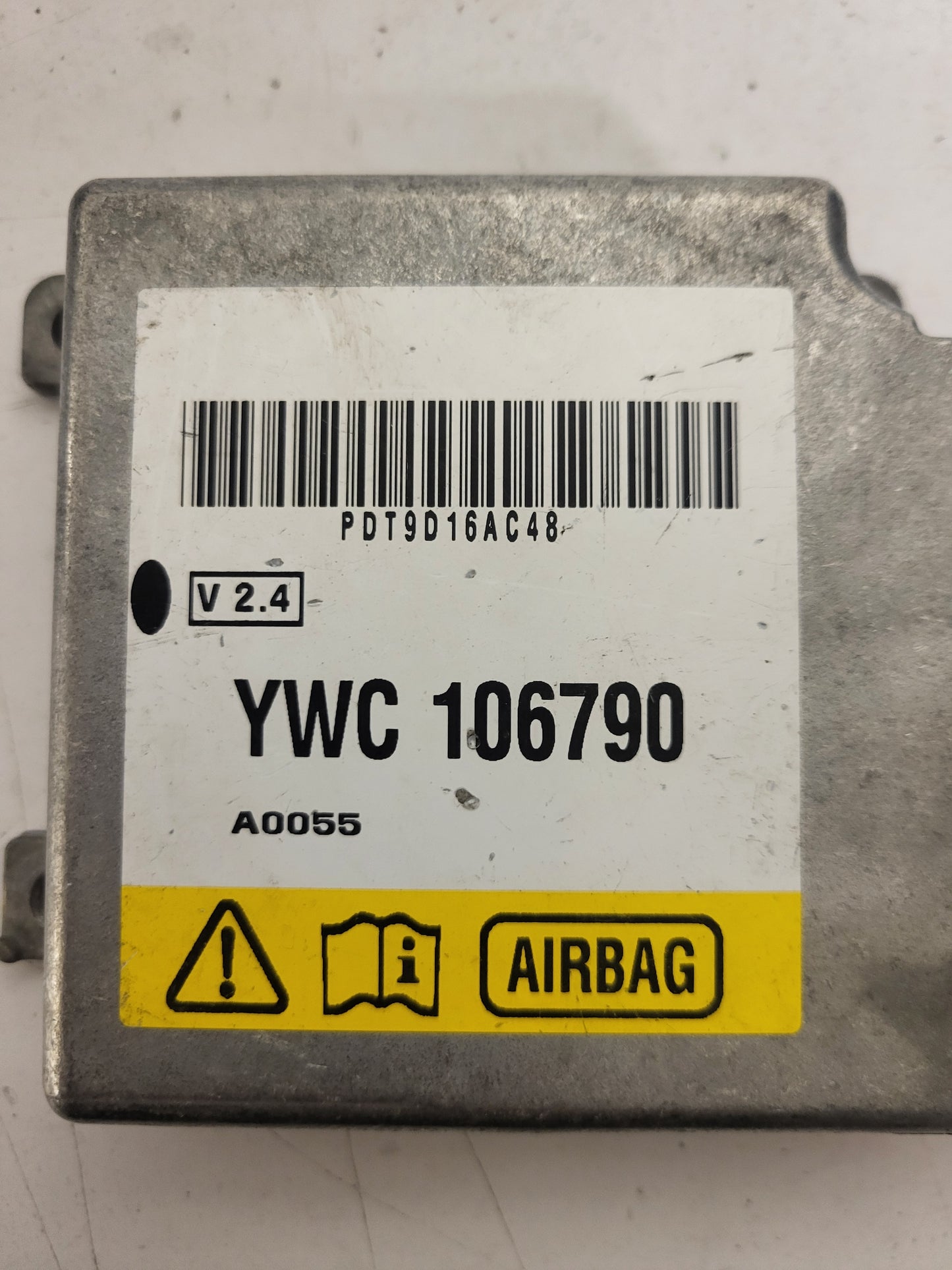 ROVER 75 ECU MODULE / YWC106790 / YWC 106790 / C2.4