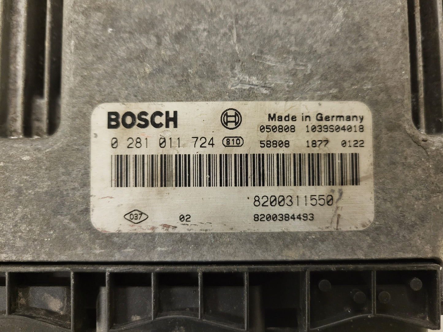 RENAULT ESPACE ECU / 0281011724 / 8200311550 / 8200384493 / BOSCH