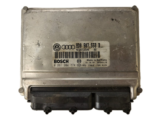 VW PASSAT ECU / 8D0907558B / 0261204774 / BOSCH