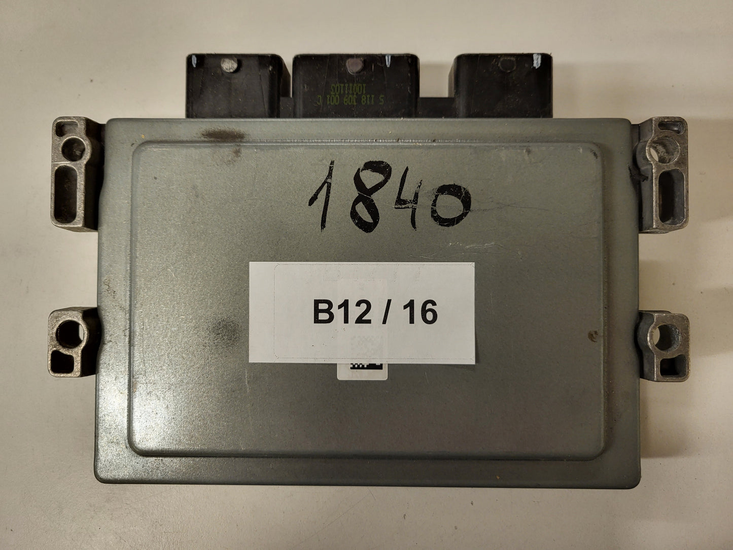 DACIA SANDERO LOGAN 1.2 16V ECU 8201082042 / S120205101A / 8201082039 S120205101