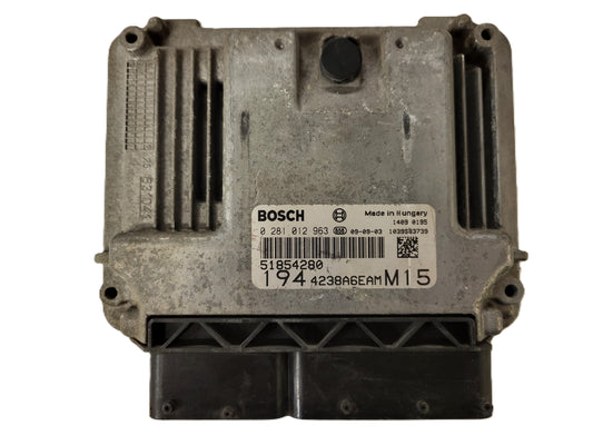 FIAT CROMA 1.9 JTD ECU / 0281012963 / 51854280 / 1039S83739 / BOSCH