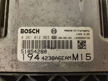 FIAT CROMA 1.9 JTD ECU / 0281012963 / 51854280 / 1039S83739 / BOSCH