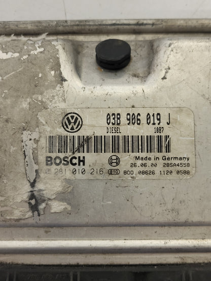 VW SHARAN ECU / 038906019J / 0281010216 / EDC15P+ / BOSCH - B12-22 - 2