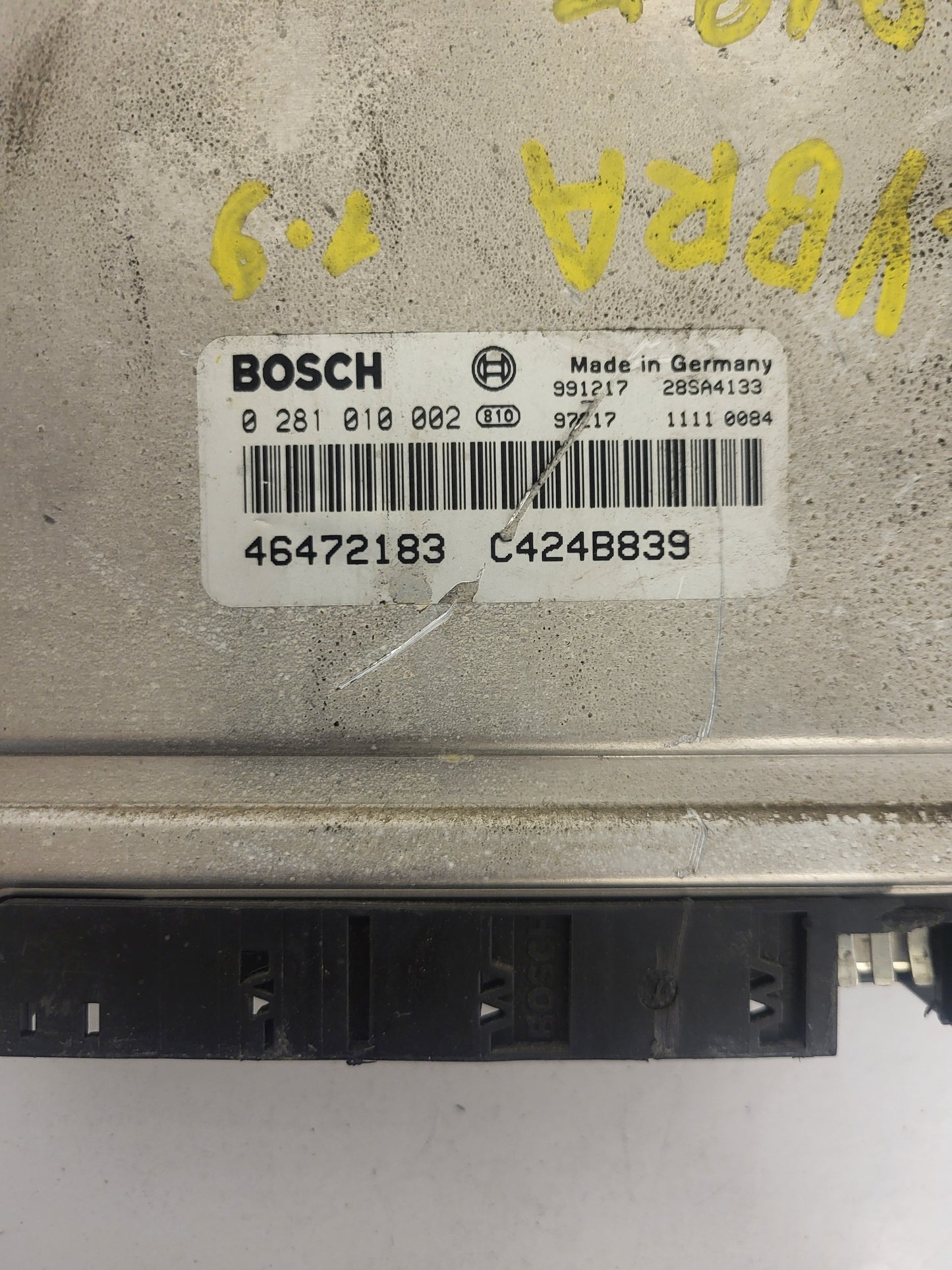 LANCIA LYBRA ECU / 0281010002 / 46472183 / C424B839 / BOSCH