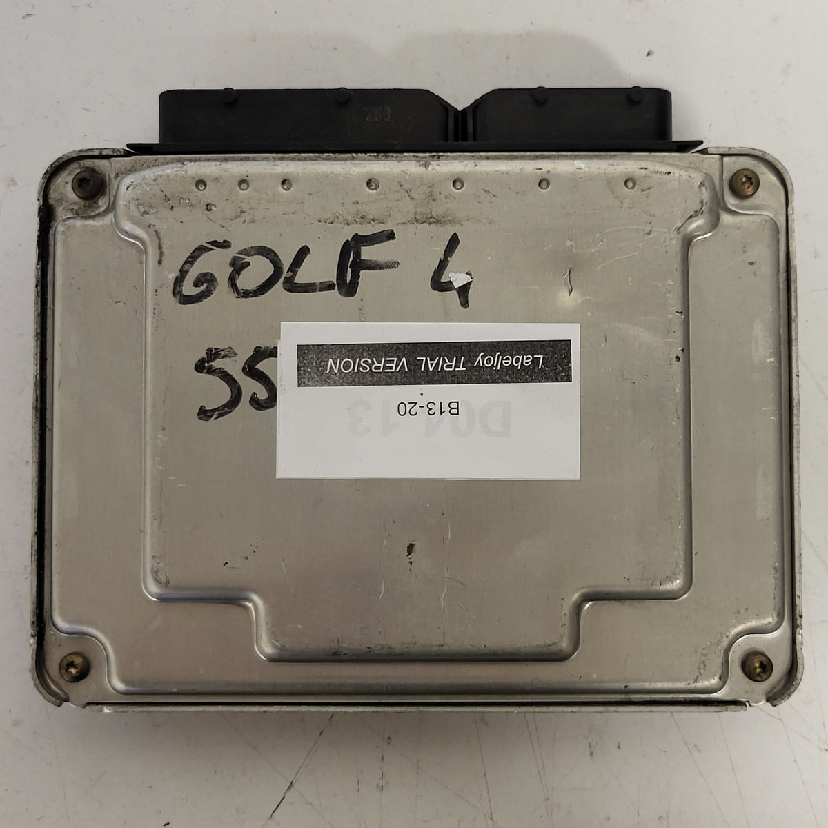 VW GOLF BORA ECU / 038906019FF / EDC15P+ / 0281010662 / BOSCH - B13-20 - 3