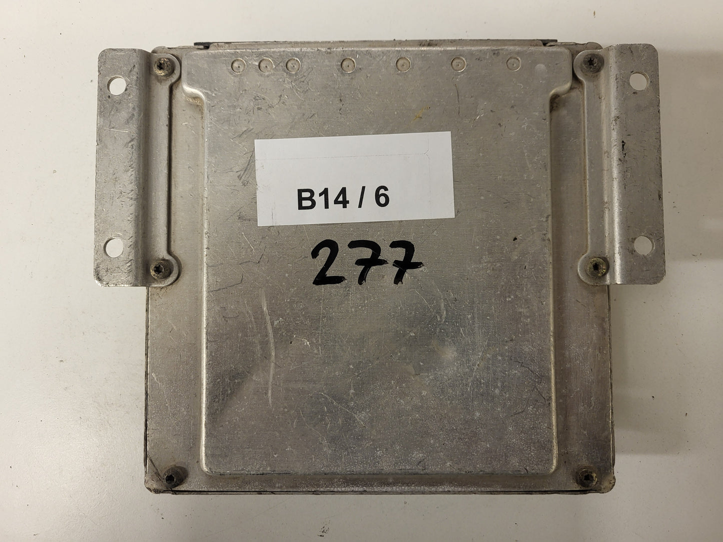 ALFA ROMEO 156 ECU / 0281001891 / C374Z932 / BOSCH