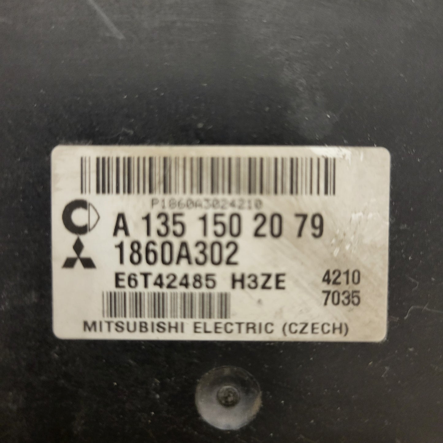 SMART ECU / A1351502079 / 1860A302 / E6T42485 / MITSUBISHI