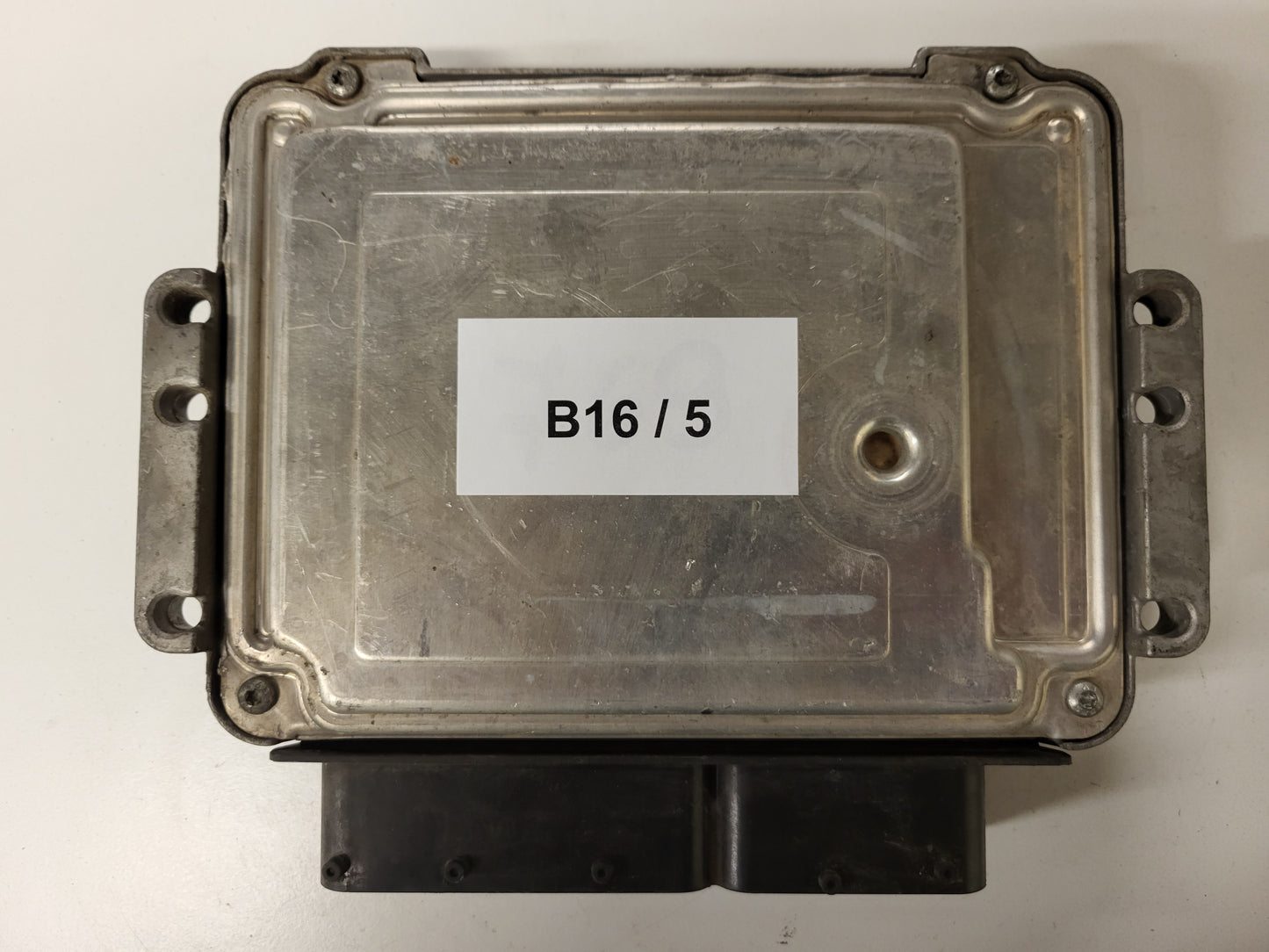 ALFA ROMEO 147 ECU / 0281012858 / 55204755 / BOSCH
