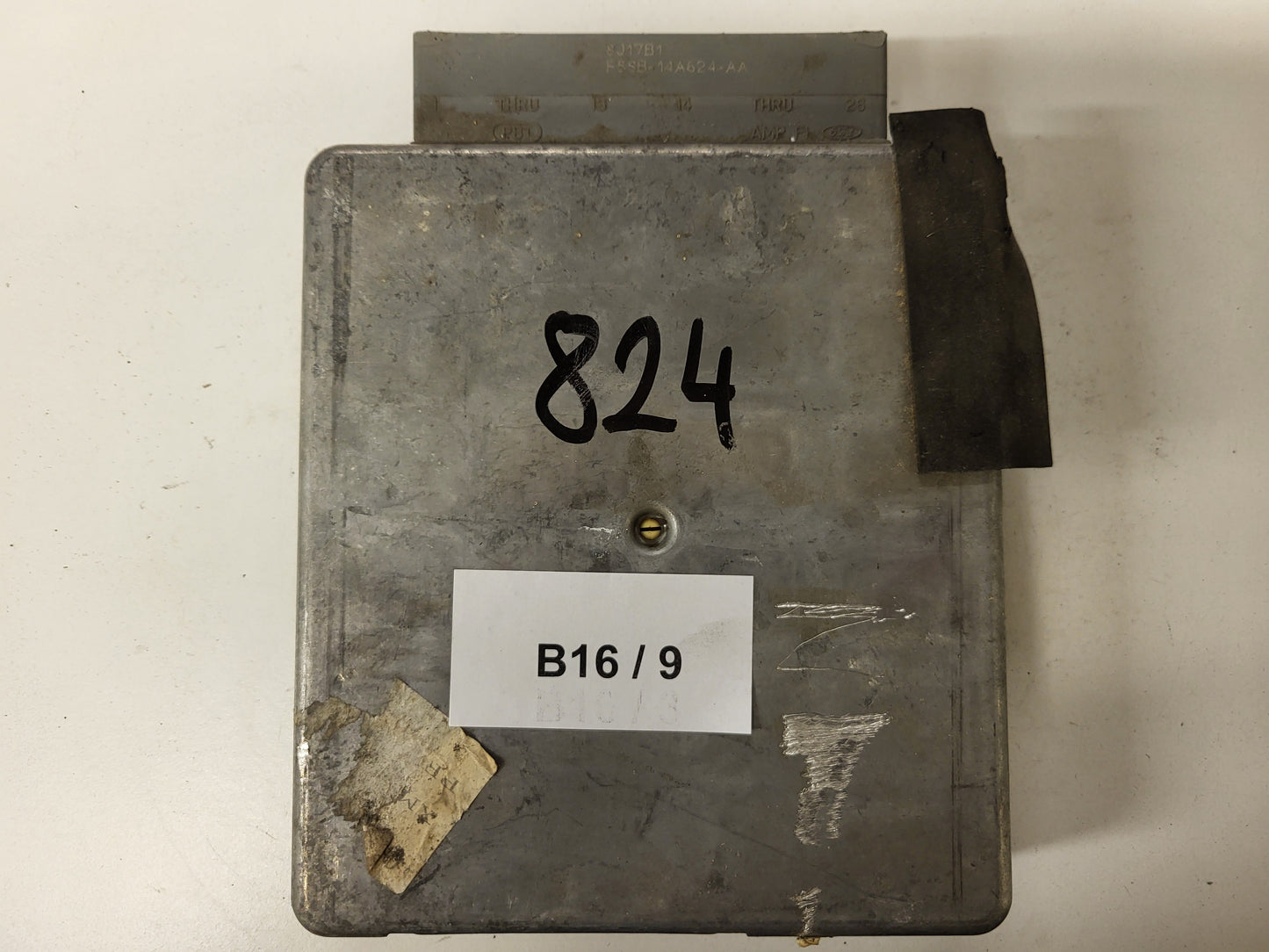 FORD GALAXY ECU / XM2F-12A650-CA / LPE-526 / HALE