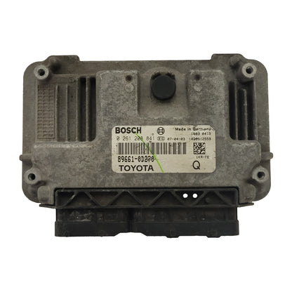TOYOTA YARIS 1KR-FE ECU / 0261208841 / 89661-0D270 / BOSCH - B16-16 - 1