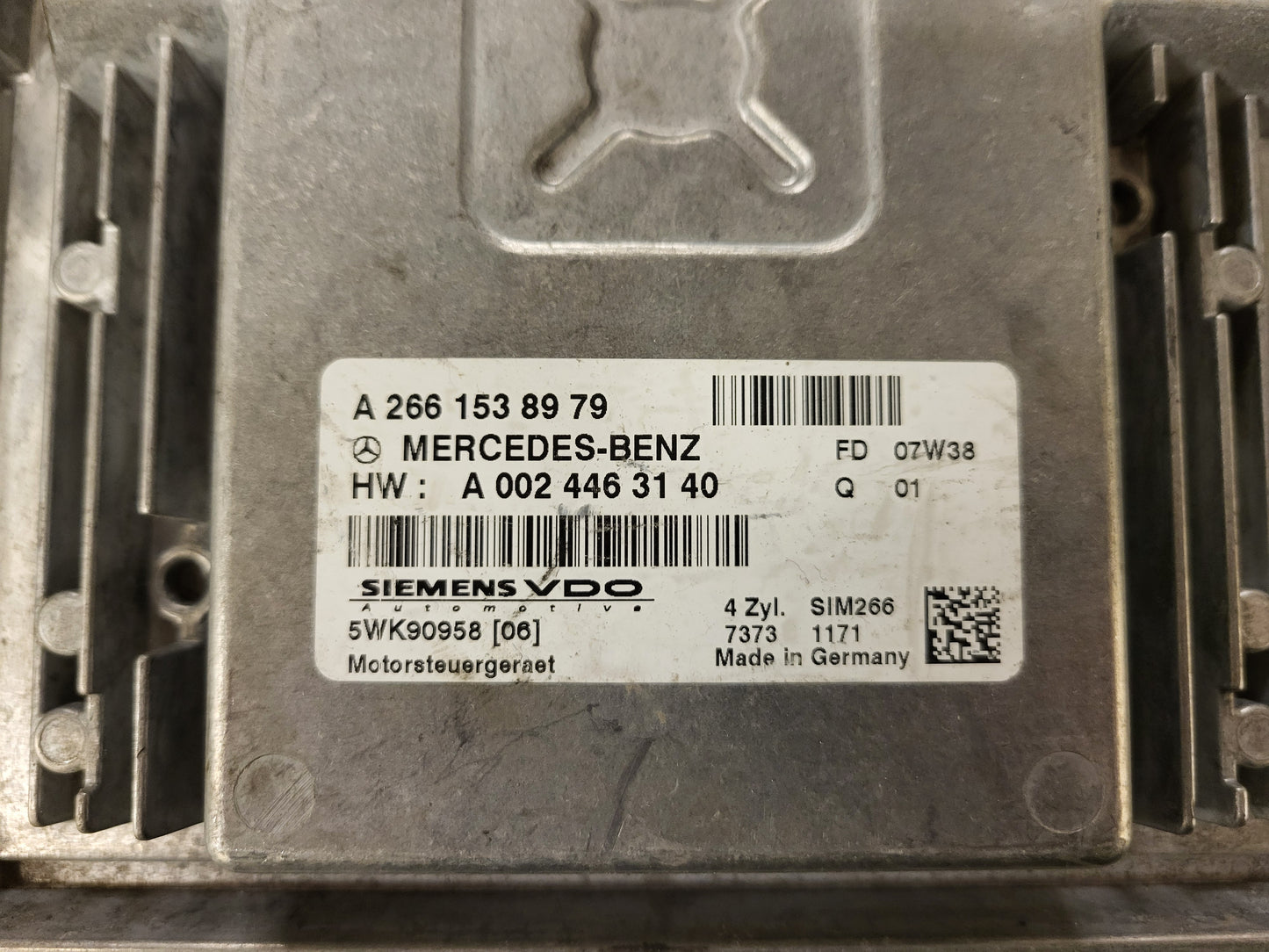 MERCEDES BENZ A B ECU / A2661538979 / A0024463140 / 5WK90958 / SIEMENS
