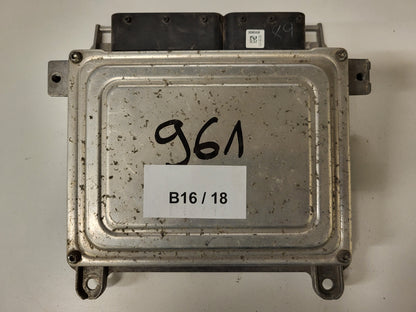 MERCEDES BENZ A B ECU / A2661538979 / A0024463140 / 5WK90958 / SIEMENS