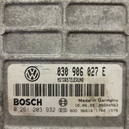 VW POLO  AROSA ECU / 030906027E / 0261203932 / BOSCH