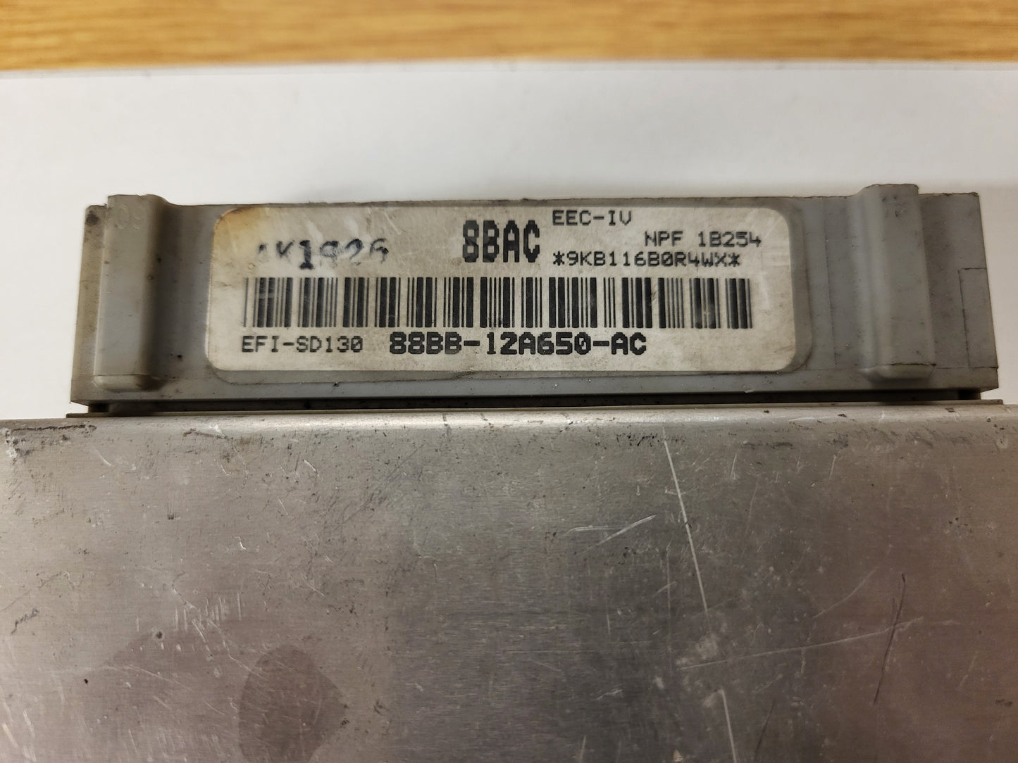 FORD SIERRA ECU / 88BB-12A650-AC / 8BAC /