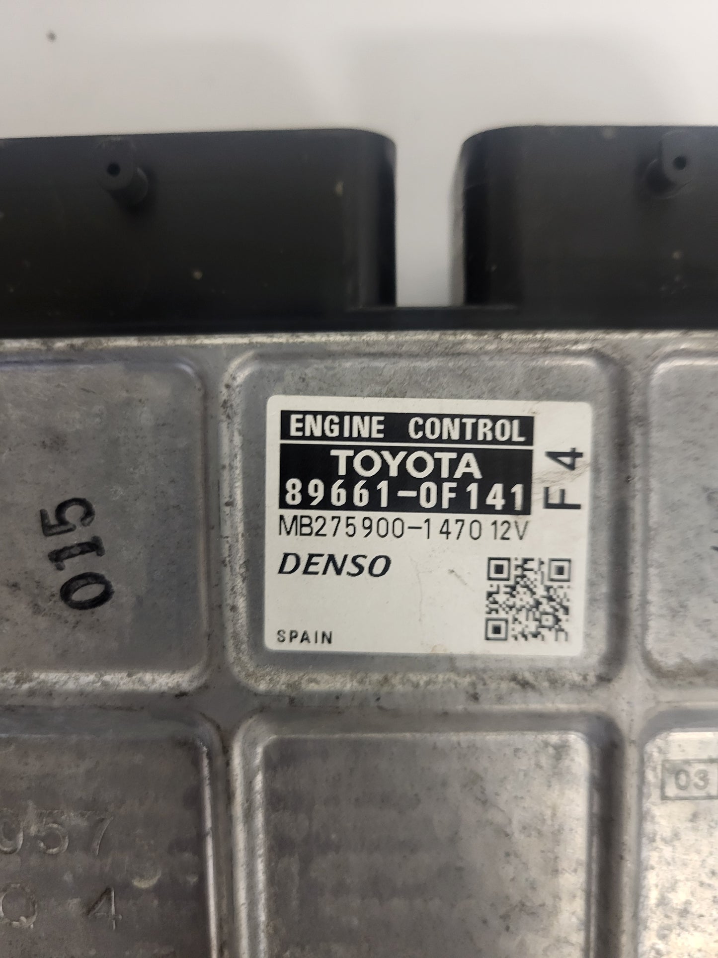 TOYOTA VERSO ECU / 89661-0F141 / MB275900-1470 / DENSO