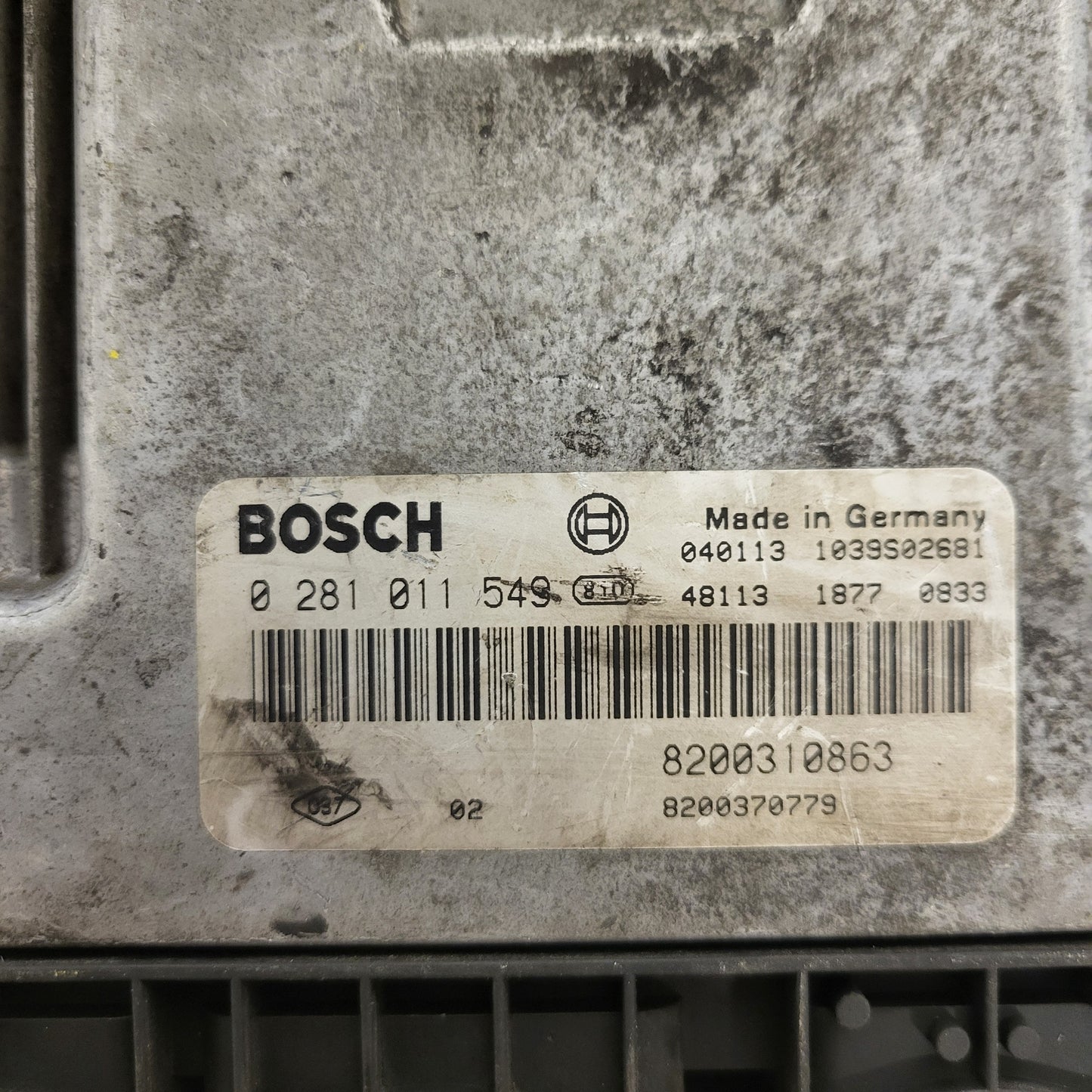 Renault ECU / 0281011549 / 8200310863 / 8200370779 / BOSCH
