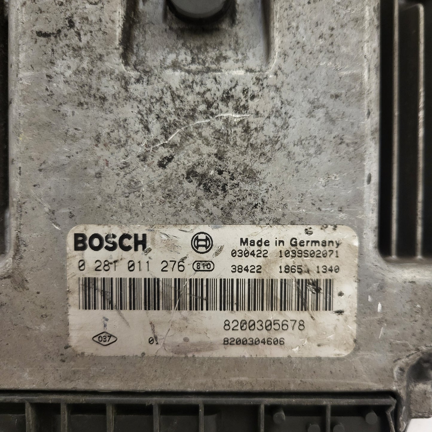 Renault Megane 1.9 DCI ECU / 0281011276 / 8200305678 / 8200304606 / BOSCH
