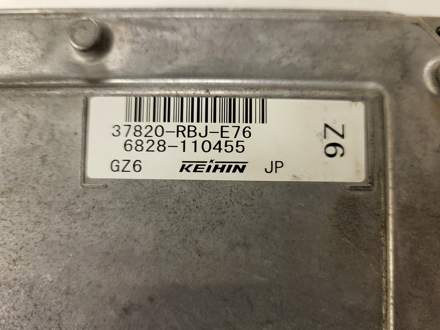 HONDA INSIGHT 1.3 ECU / 37820-RBJ-E76 / 6828-110455 / KEIHIN